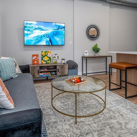 Prime Otr, 3 Lux Queen Beds, Two 55In Tvs, Steps To Tql, Findlay Market, Light Rail, Fast Wifi Cincinnati Eksteriør bilde