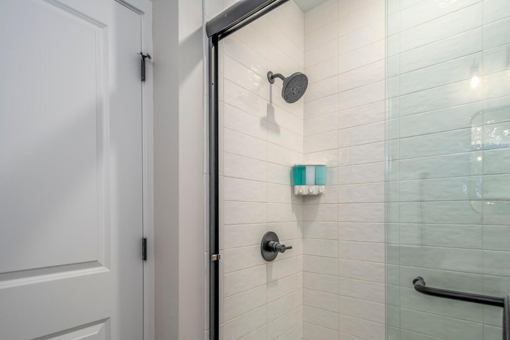 Prime Otr, 3 Lux Queen Beds, Two 55In Tvs, Steps To Tql, Findlay Market, Light Rail, Fast Wifi Cincinnati Eksteriør bilde